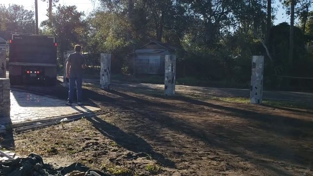 Каким трактором я ровняю участок смотреть онлайн
