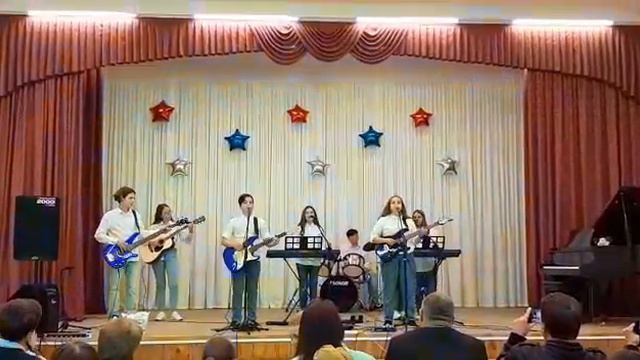 Ансамбль "8 бит"-Трава у дома смотреть онлайн