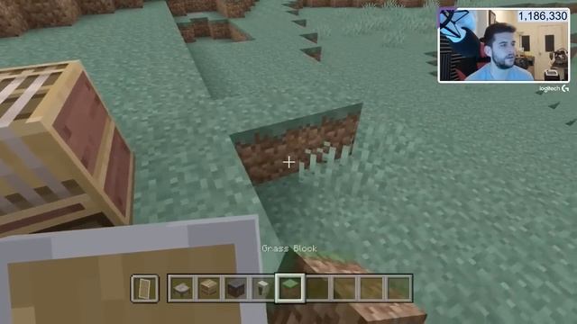 Minecraft PS4 - 1.91 VILLAGE & PILLAGE FULL RELEASE NEW VILLAGERS! смотреть онлайн