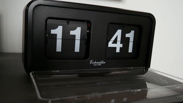 Flip Clock from Amazon - Eichmüller смотреть онлайн