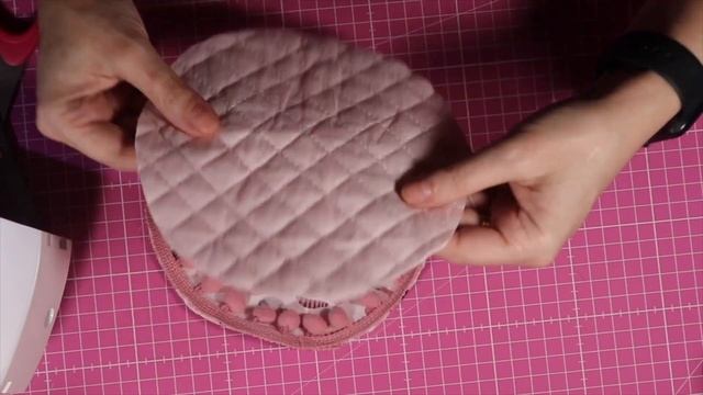139? Cucire Sotto tazza con pon pon | How to sew coasters | Cristiana Carpentieri Cucito Terapia смотреть онлайн