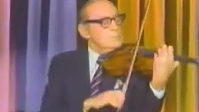 Johnny Carson w/ Groucho Marx, Jack Benny, George Burns, and Bob Hope on The Tonight Show смотреть онлайн