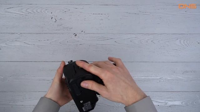 Распаковка фотоаппарата Nikon D7200 Kit 18-105mm VR / Unboxing Nikon D7200 Kit 18-105mm VR смотреть онлайн