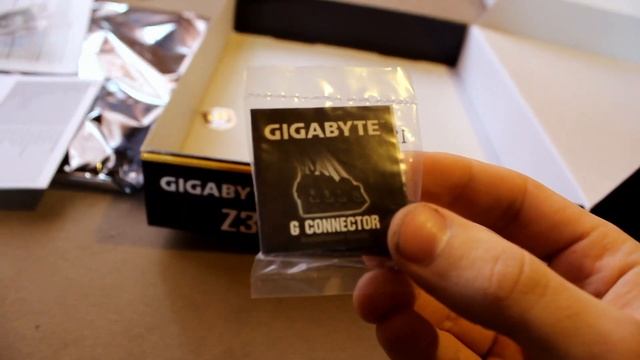 Gigabyte Z370P D3 unboxing смотреть онлайн