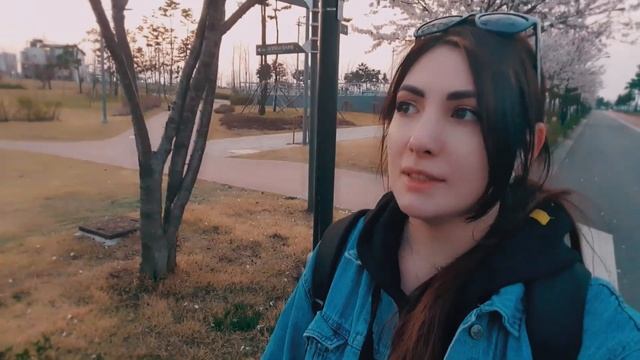 VLOG - ЦВЕТЕНИЕ ВИШНИ - ПОТККОТ (САКУРЫ) В ЮЖНОЙ КОРЕЕ КРАСОТА И ВСЕ, ЧТО НУЖНО ЗНАТЬ ПЕРЕД ПОЕЗДКО смотреть онлайн