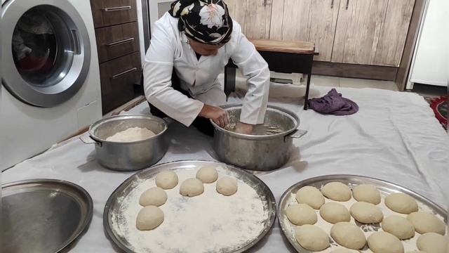 baking homemade bread with a simple oven | an easy bread recipe смотреть онлайн