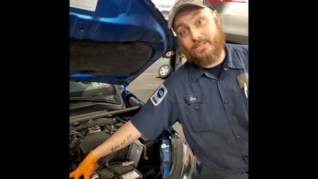 Wrong Battery For Your 2013 to 2018 Toyota RAV4 May Cause A Fire If You Are In An Accident. смотреть онлайн