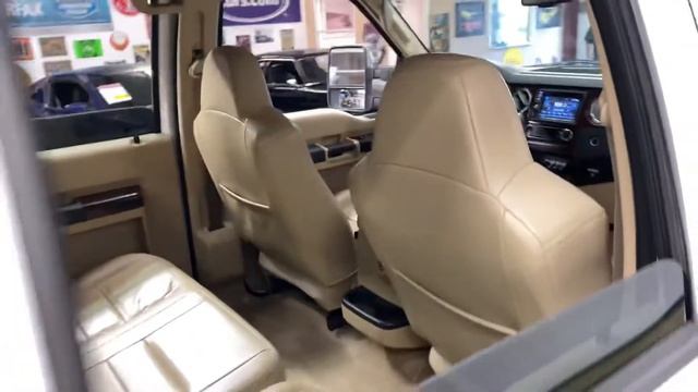 2010 Ford F250 Super Duty Crew Cab Lariat Pickup 4D 6 3/4 ft смотреть онлайн