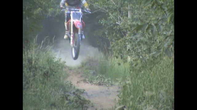 Honda 250 Cr Au Terrain De Cross