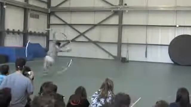 танец с обручем смотреть онлайн