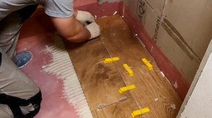 Монтаж теплого пола. Заливка самовыравнивающегося ( наливного) пола. Укладка плитки пол.