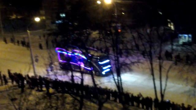 21.12.2013. Олимпийский огонь в Уфе на улице Первомайской 720