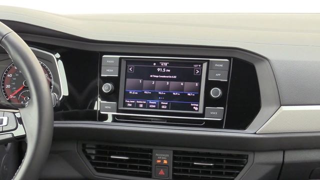 2021 Volkswagen Jetta R-Line: Test Drive Review смотреть онлайн