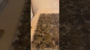 Стол из шишек и эпоксидной смолы