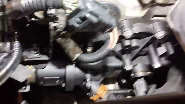 Рено заміна корпуса термостата смотреть онлайн