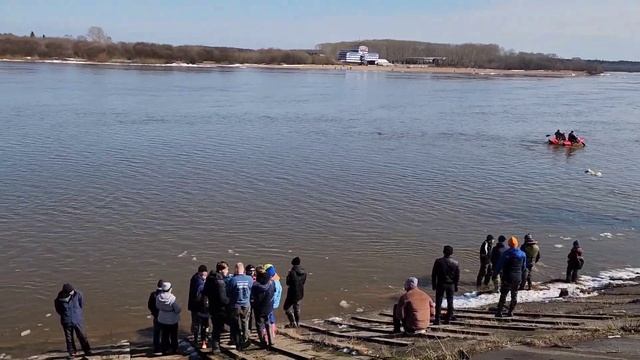 Ледоход на Вятке 2 апреля 2023