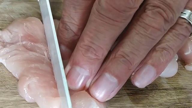 Ну кто не любит гороховый суп - пюре! Бесподобно вкусно! смотреть онлайн