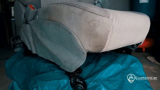 Правильная химчистка салона автомобиля и тест новой бюджетной химии ! смотреть онлайн