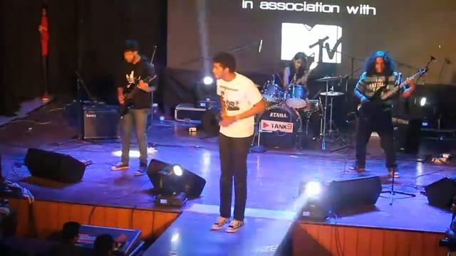 Rage Against The Machine - Killing In The Name Cover смотреть онлайн