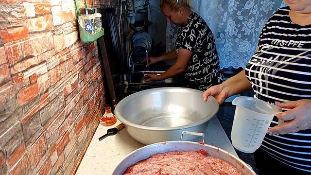 Жизнь в деревне.Готовлю Лече без уксуса и масла.5.09.24. смотреть онлайн