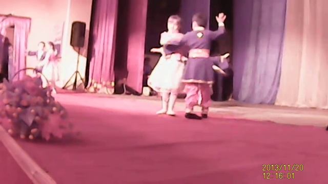 Aydanin ilk sehnede reqsi смотреть онлайн