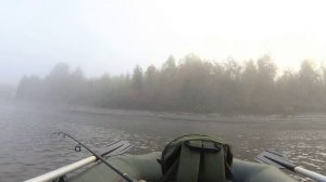 Щука ломает спиннинг! Рыбалка с лодки на тюльку