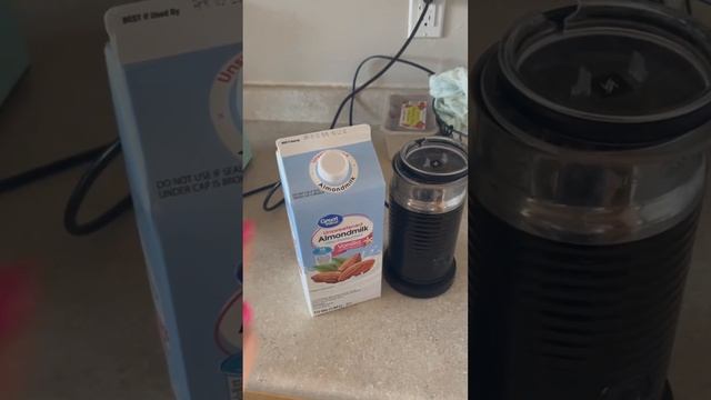 How to make a latte with a Nespresso Vertuo Machine смотреть онлайн
