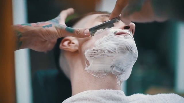 ЛЬЕМ.ЛУЧШИЙ БАРБЕР ЗА РАБОТОЙ смотреть онлайн