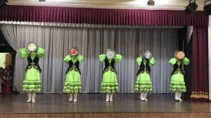 Башкирский анец «С подносами»