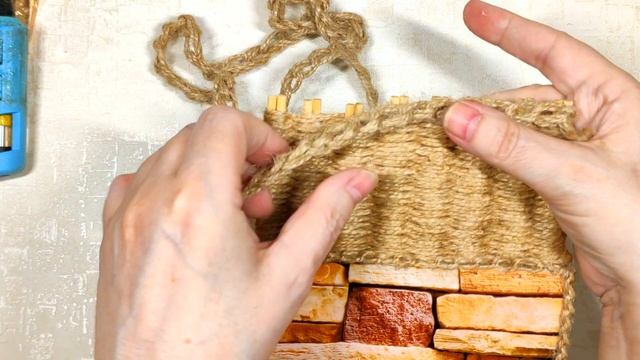 Цветочное панно из джута. Идея для декора комнаты своими руками. смотреть онлайн