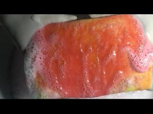 ASMR/squeezing sponges/ripping sponge/glove sounds♀️