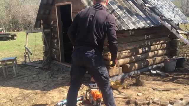 ПОДВАЛЬНЫЕ ЖИТЕЛИ ОРУТ В 50 РТОВ. ПОСЛЕДНИЕ РАБОТЫ В ПЕРЕДЕЛАННОМ ДОМИКЕ. ЖИЗНЬ В ДЕРЕВНЕ смотреть онлайн