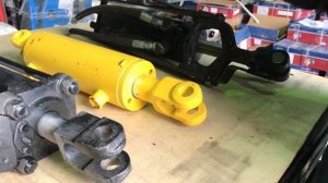 Сравниваем гидроцилиндры задней навески на МТЗ Ц100х200, Ц75х200 оригинал, Украина и Китай.
