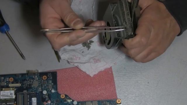 Acer Aspire V3 771G (VA70) disassembly and cleaning fan & cooler смотреть онлайн