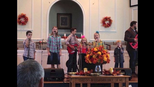Jordan Family Band "Blessed Be The Name" смотреть онлайн