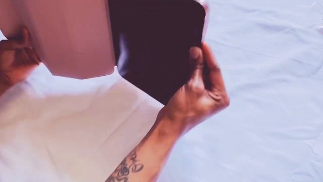 Unboxing Apple IPad Pro 11inch 2020, Apple Pencil 2, and accessories смотреть онлайн