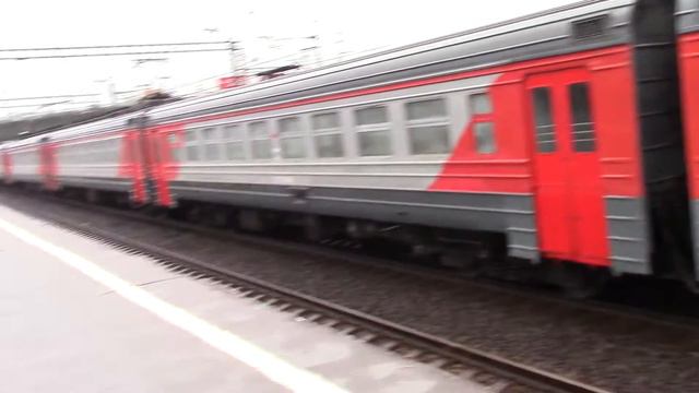 ЭР2Т-7204, станция Шушары смотреть онлайн