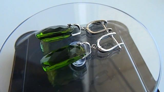 Шикарные серьги с перидотом смотреть онлайн