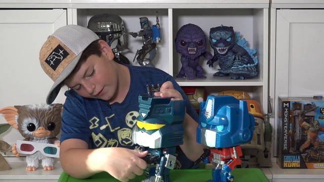 Funko POP Giant Optimus Prime VS. Sound Wave 10" Transformers Unboxing & Review смотреть онлайн