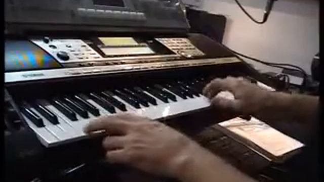 Paul Mauriat "Toccata" Yamaha PSR-740 Improvisation смотреть онлайн