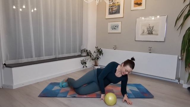 33 min. Pilates mit dem Ball (22) смотреть онлайн