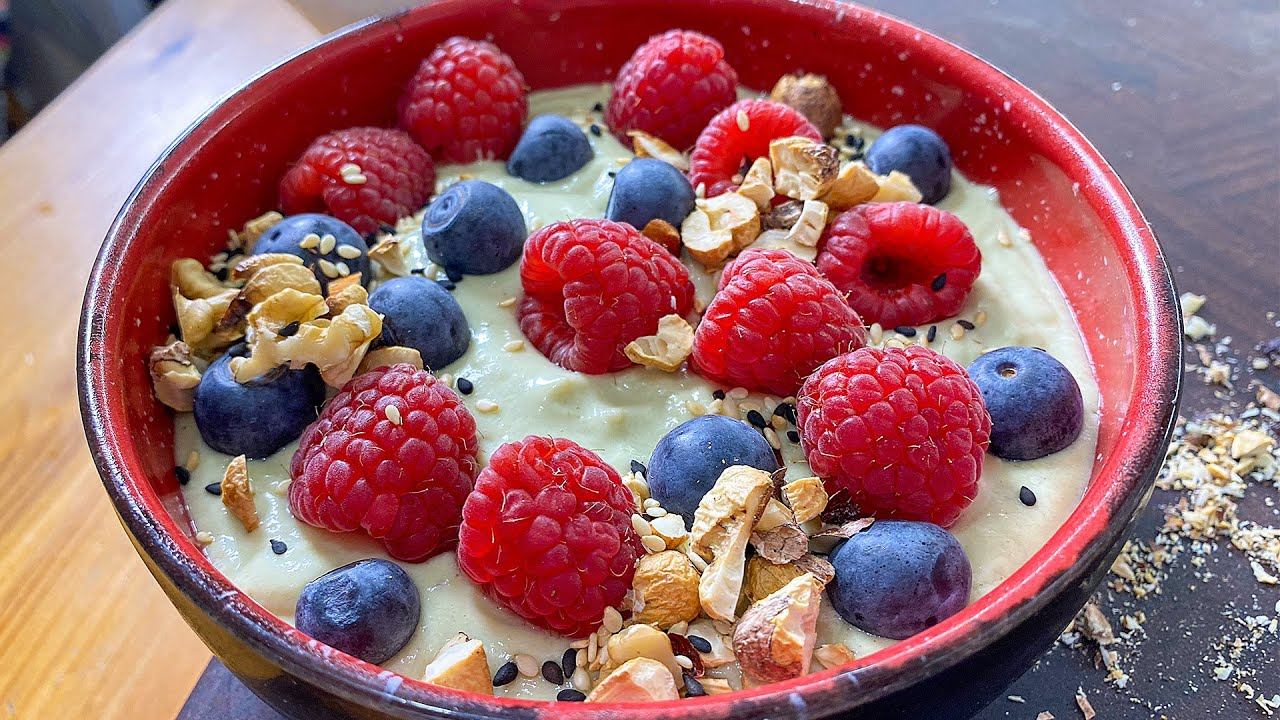 5 минут и вы сыты на весь день. Завтрак для гламурных девочек или самый быстрый десерт смотреть онлайн