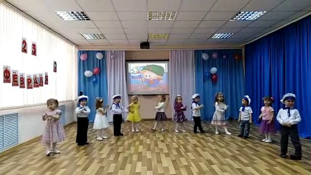 Поздравительный танец на 23 февраля смотреть онлайн