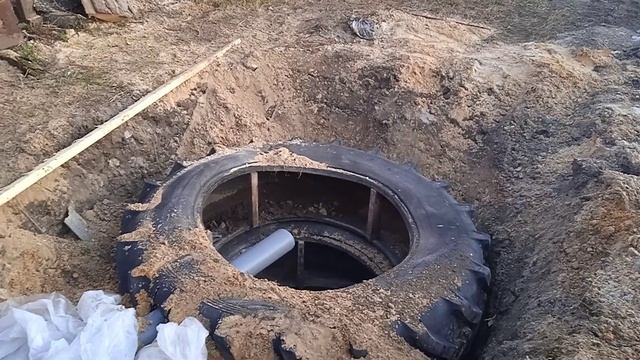 дешевая канализация с ямой для слива ,своими руками. смотреть онлайн