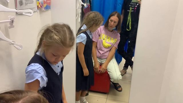 Vlog: Выплата школьникам 10 тыс на что потратили/магазины Детский мир, Карри, Спортмастер смотреть онлайн