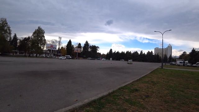 В Нальчике на площади Абхазии. Чемпионат КБР по автоспорту смотреть онлайн