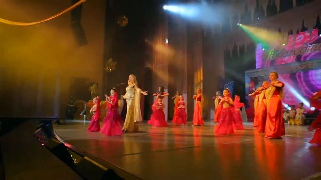 ТАЛАНТ ГРУПП - Мюзикл "Новогодний Экспресс" - номер "Индия" исп.3и8гр и С. Агарвал 23 декабря смотреть онлайн