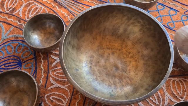 Продам Набор поющих чаш, от автора. Слушайте в наушниках! смотреть онлайн