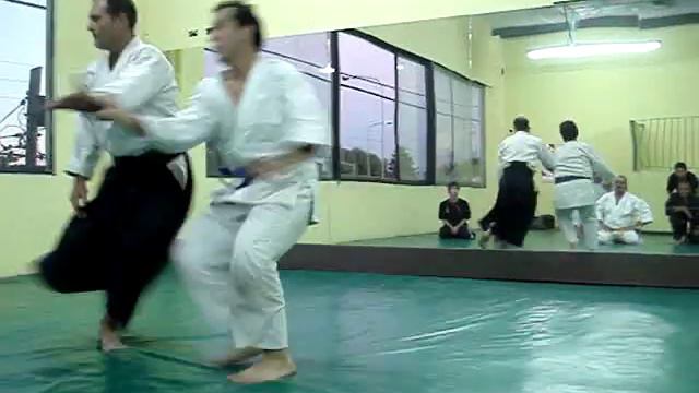 AIKIDO MUSASHI DOJO CLAUDIO DI NELLA MARIO BENITEZ (UKE) смотреть онлайн