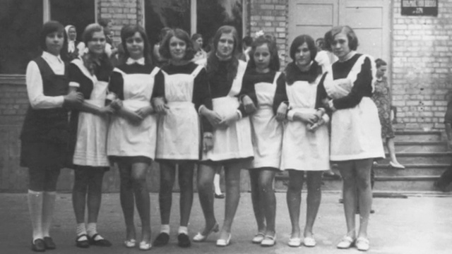 «Наш класс»: 8А класс, школа №224, выпуск 1973 года смотреть онлайн